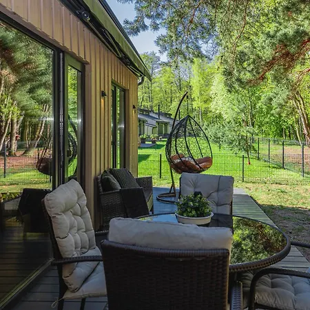 ヴィラ Zalia Kopa Pine Forest With Pool *